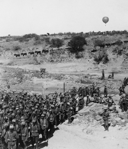 Roberts' men crossing the Zand