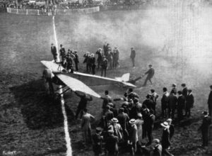 Brindejonc des Moulinais, Hendon, May 1913